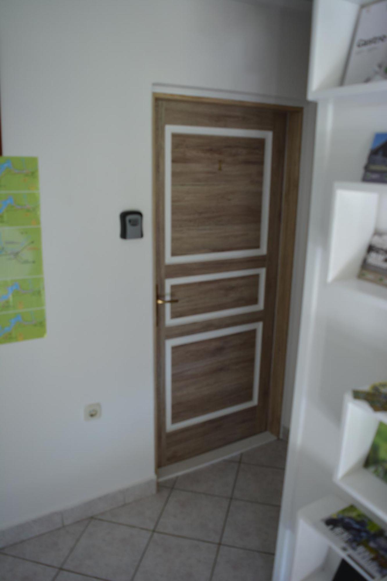 Rooms Lucijana Jezerce Εξωτερικό φωτογραφία